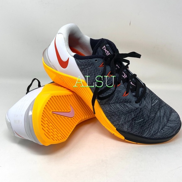 Nike Metcon 5 Black Yellow Women’s Sneakers - Picture 7 of 8